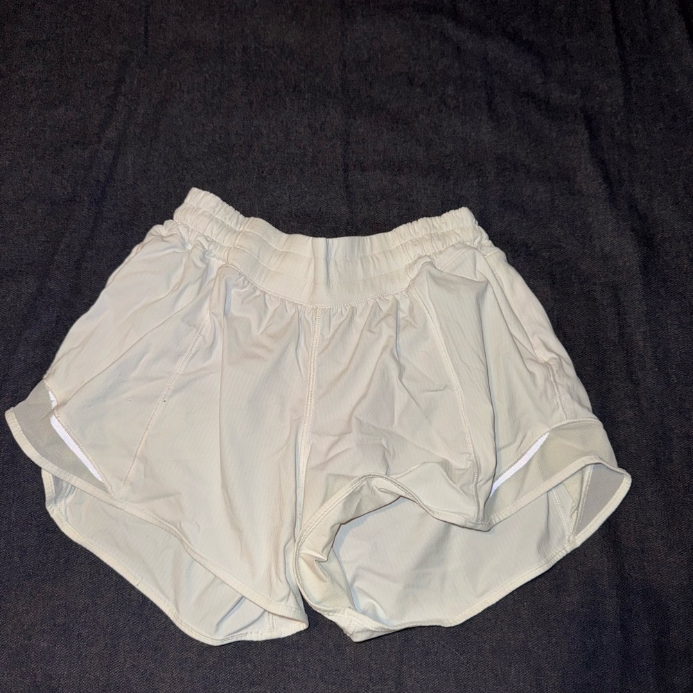 Lululemon Athletica Women's White Hotty Hot Shorts